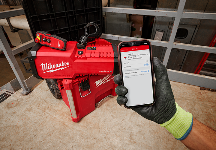 M18™ Compact 1-Ton Chain Hoist w/ ONE-KEY™ Image 3