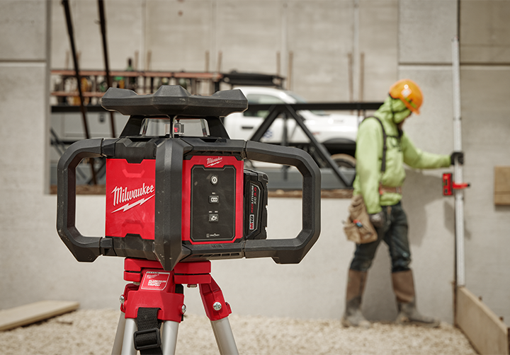 M18™ Red Exterior Rotary Laser Level Kit w/ Receiver Image 3