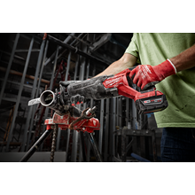 M18 FUEL™ SAWZALL® Reciprocating Saw w/ ONE-KEY™ Image 3