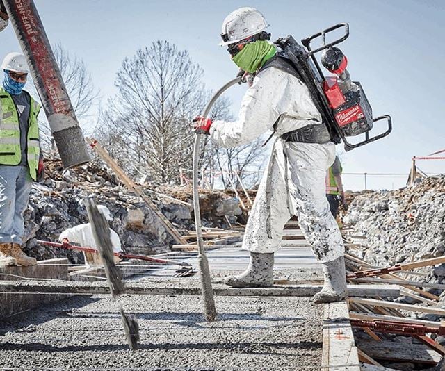 MX FUEL™ Backpack Concrete Vibrator Image 3