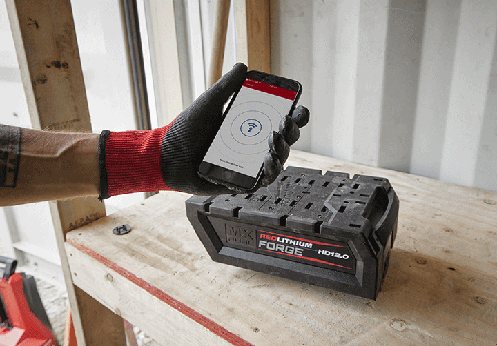 MX FUEL™ REDLITHIUM™ FORGE™ HD12.0 BATTERY PACK Image 3